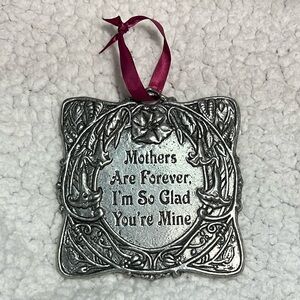 Vintage Mother’s Day Ornament. Perfect condition. Pewter gray finish. Gorgeous